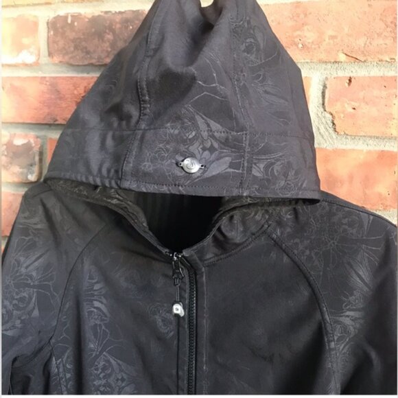 Lululemon RARE Apres Softshell Print Trench Jacket Rain Coat Dancers In The Snow - Picture 5 of 16